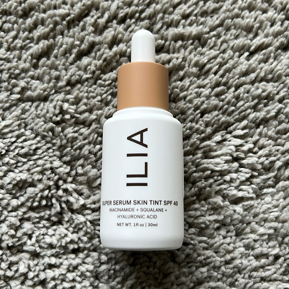 ILIA super serum skin tint SPF 40
